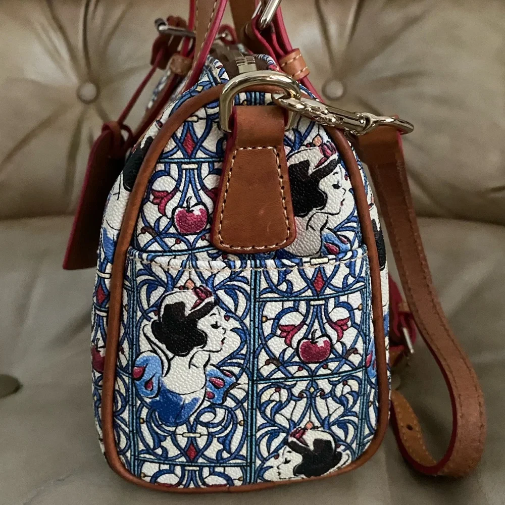 Disney Dooney & Bourke Snow White Mini Satchel 80th Dream Big Princess - Picture 6 of 16